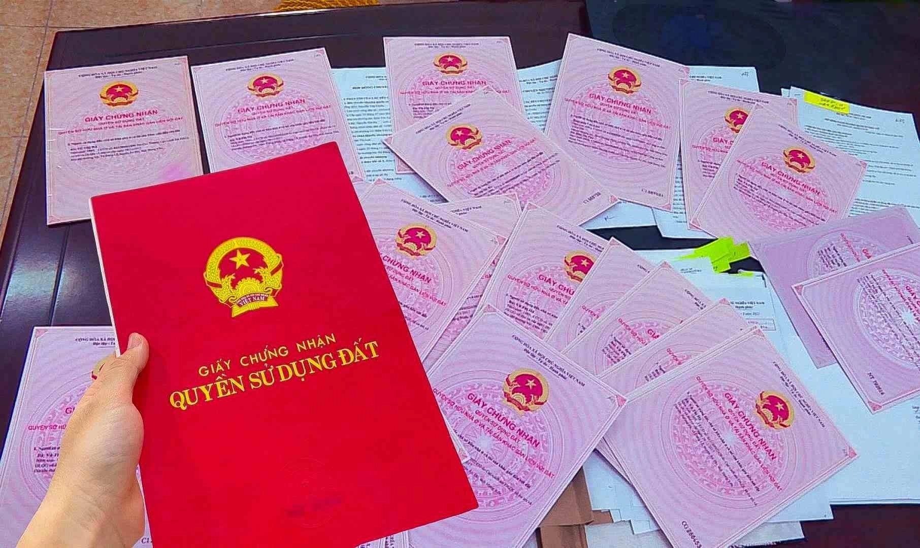 Giấy tờ nhà đất cần thiết cho sổ đỏ 2025